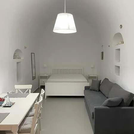 Tholos House * Анафи